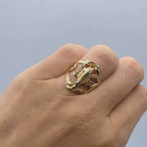 Anillo Escorpión en Oro de 18K