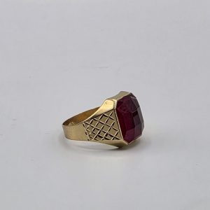 Sello con Circonita Roja 18K