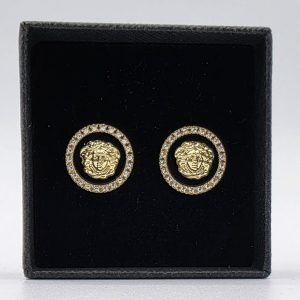 Pendiente redondo con esmalte y circonitas con cara de Medusa en oro 18K