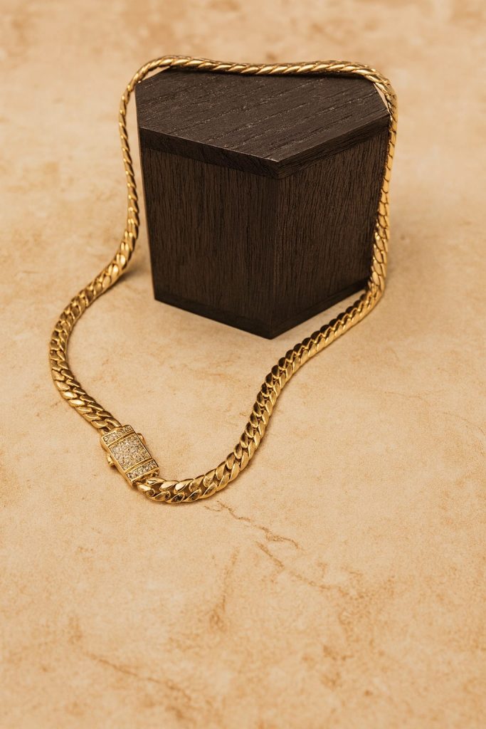 Collares y colgantes clásicos