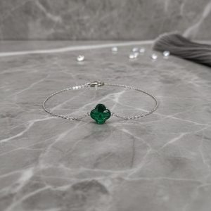 Pulsera de plata con circonita verde en forma de flor