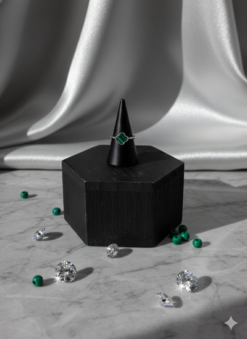 Anillo de Plata Estilo Van Cleef con Piedra Malaquita T: 11