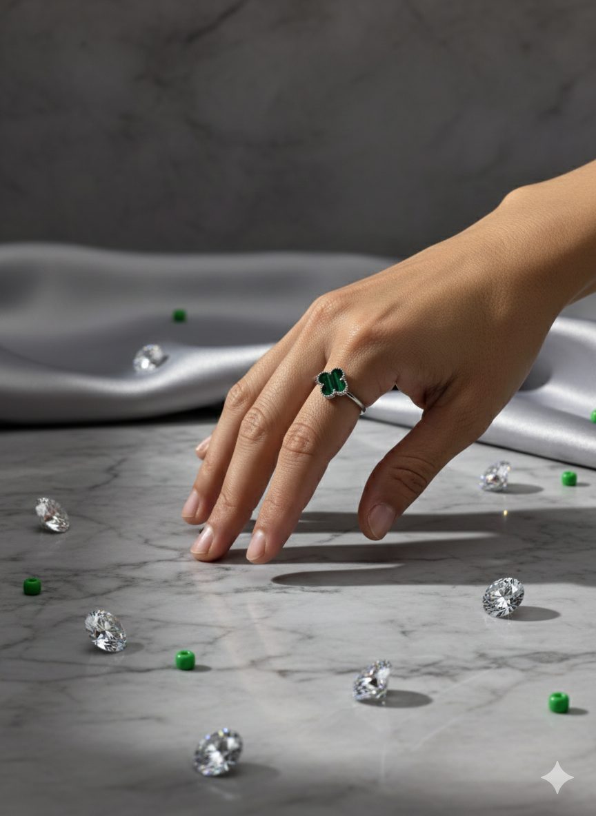 Anillo de Plata Estilo Van Cleef con Piedra Malaquita T: 15