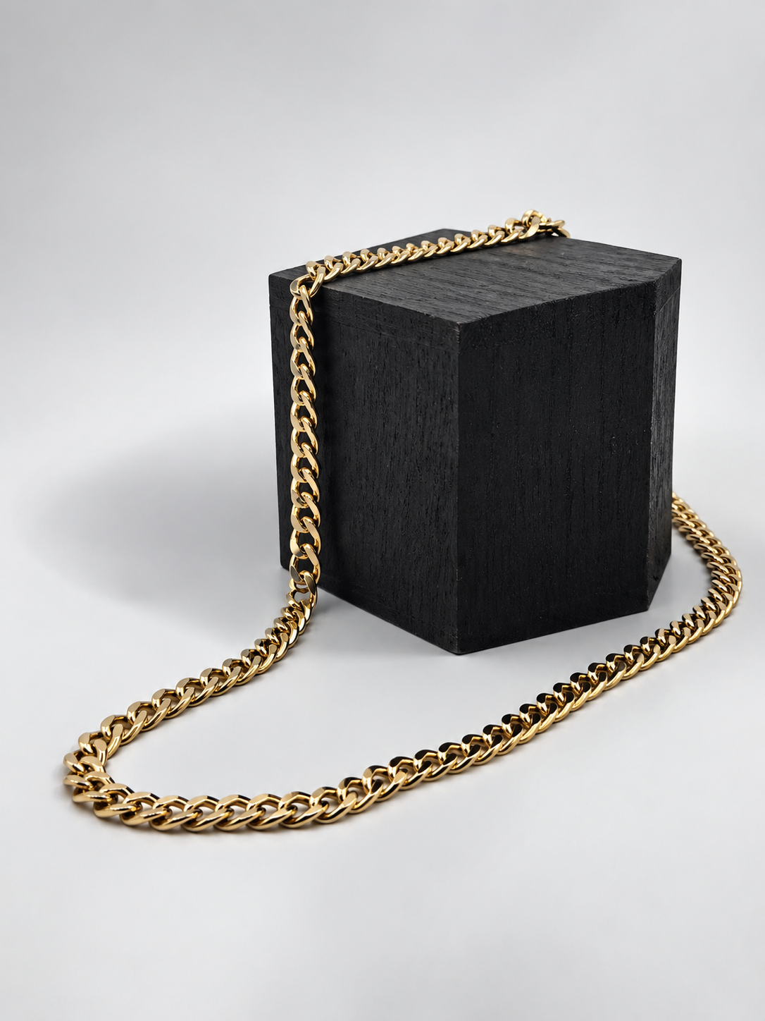 Cadena Cubana de Oro 18K – 60 cm