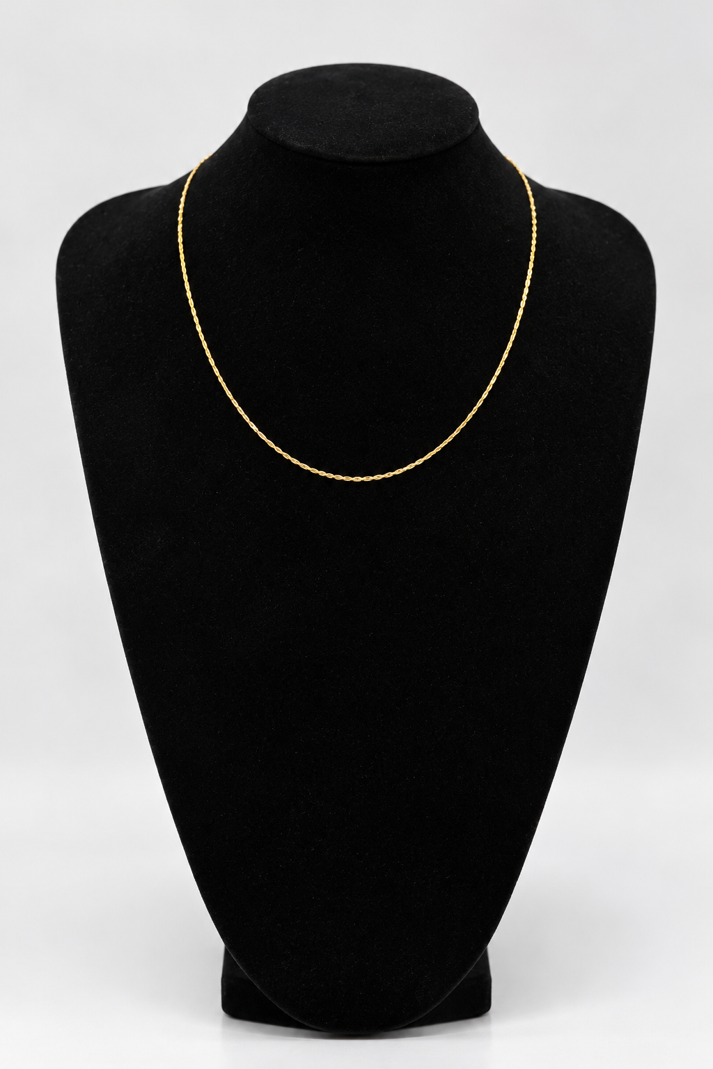 Cadena Rolo de Oro 18K con Eslabones Rectangulares  41 cm 1 mm