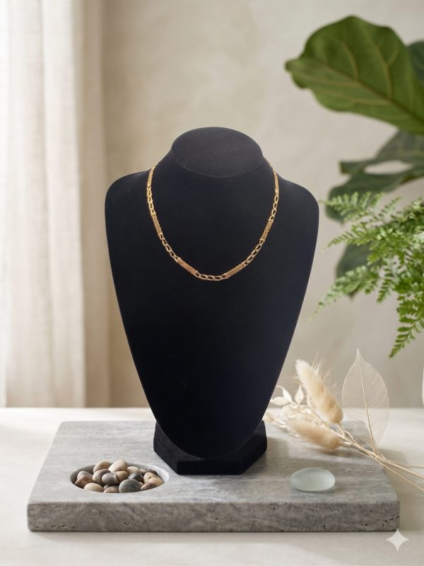 Cadena Figaro de Oro 18K con Ancla de Barco 47 cm | Grosor 3 mm | Peso 11,65 g