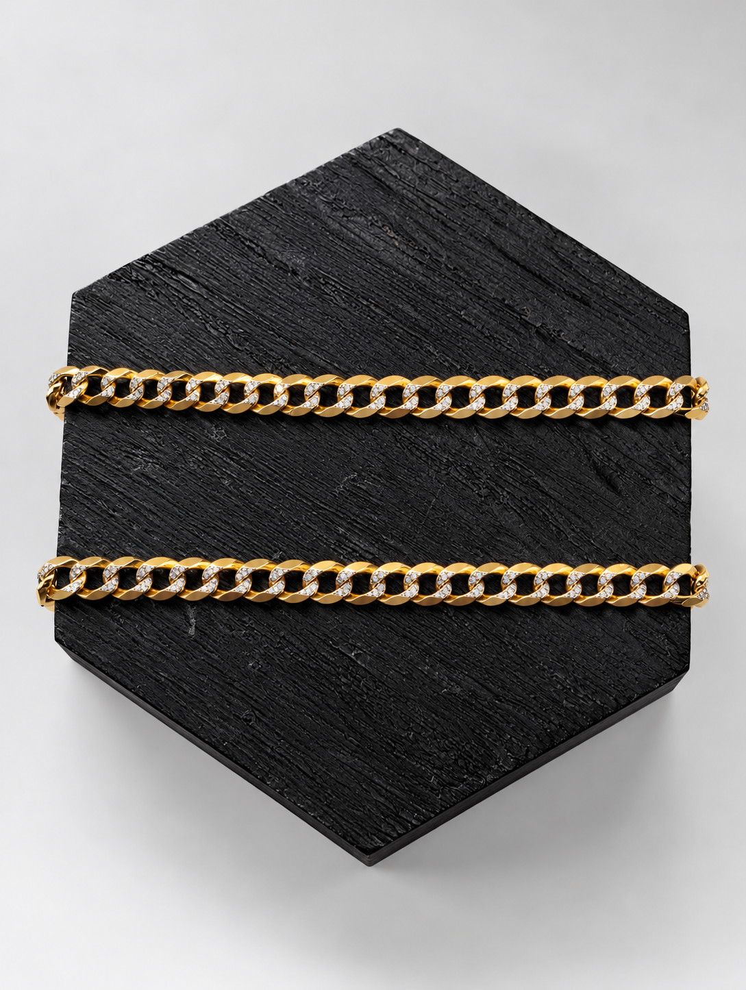 Cadena cubana de oro 14K con detalles adiamantados 55 cm | Grosor 4 mm | Peso 12,75 g
