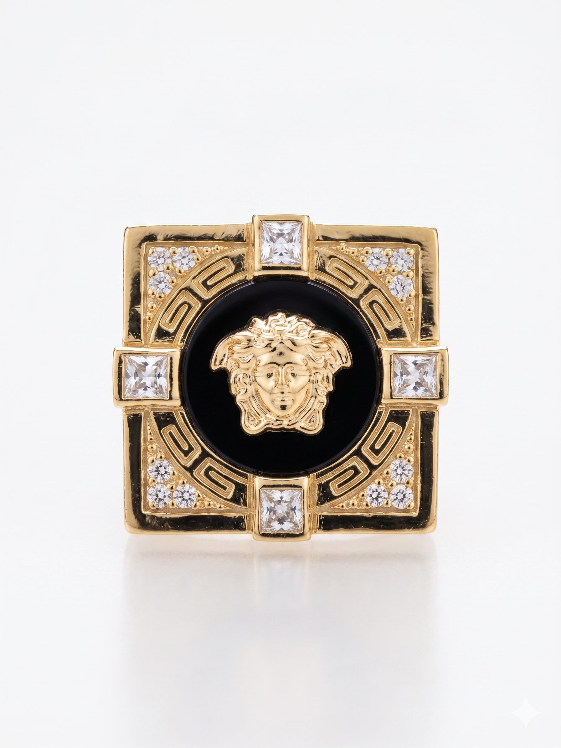 Anillo Sello Cuadrado Grande Estilo Versace en Oro 18K con Circonitas y Esmaltado | Talla 30