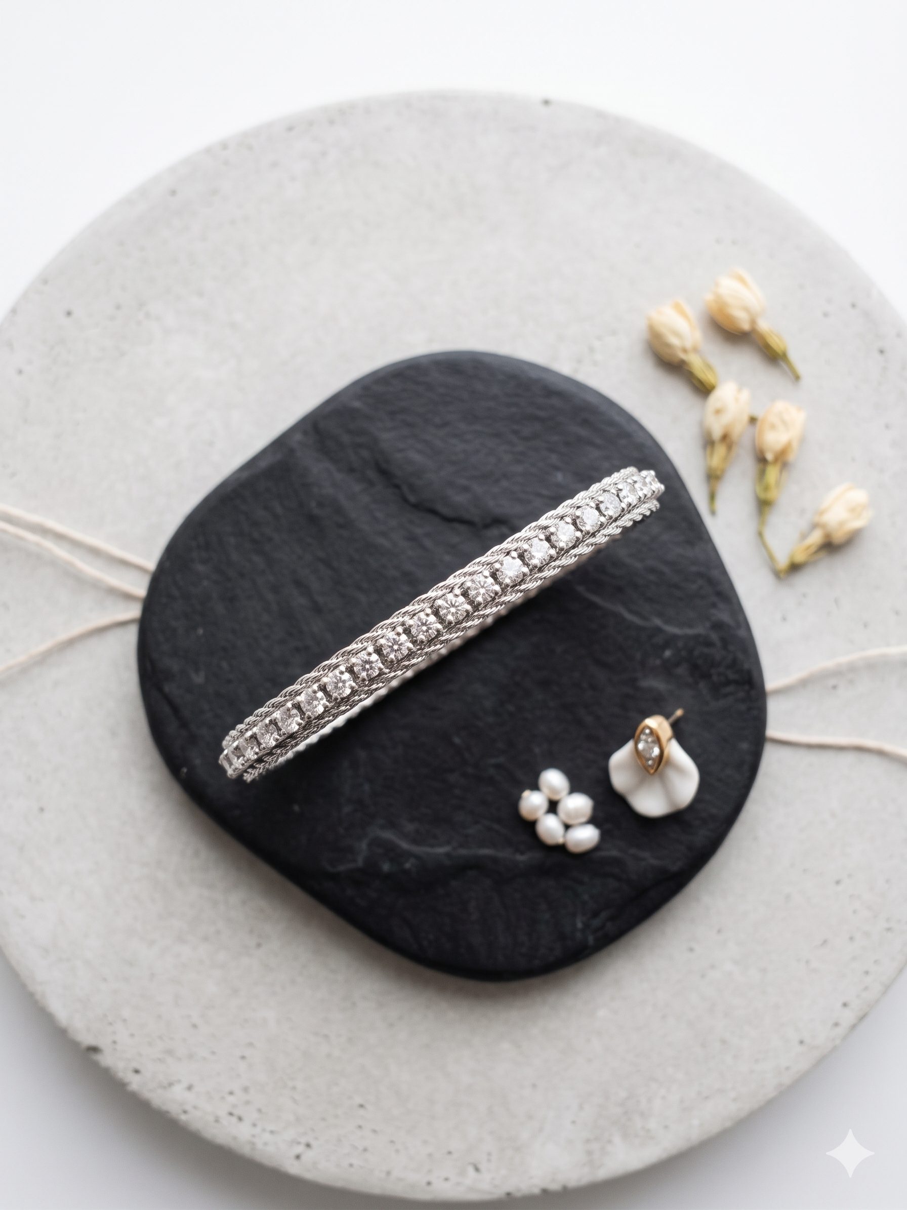 Pulsera de Oro Blanco con Diamantes de 18K
