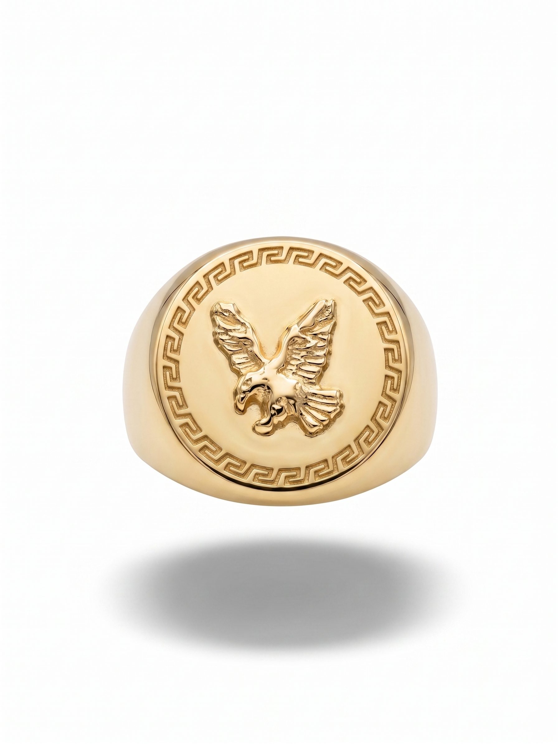 Anillo Sello Redondo con Cenefa Estilo Versace y Águila en Oro 18K | Talla 28