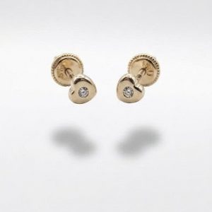 Pendientes Bebé Corazón con Circonita en Oro 18K | Dulzura y Brillo Elegante