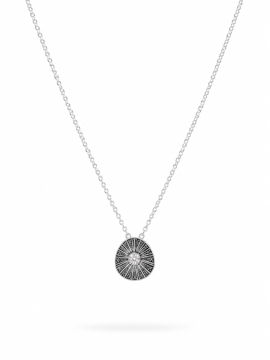 Collar Rolo de Plata con Colgante Redondo Texturizado y Circonitas