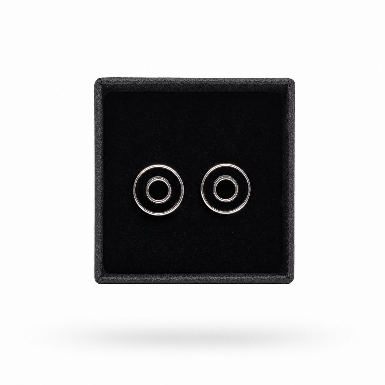 Pendientes Redondos de Plata con Esmalte Negro y Aro Central